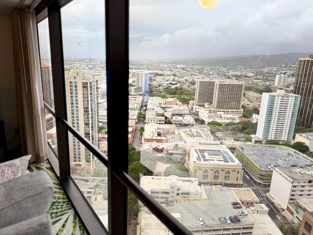 Honolulu Ocean View Condo w/ Free Parking - Photo 4