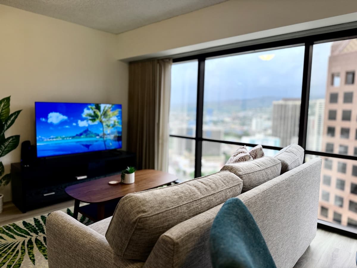Honolulu Ocean View Condo w/ Free Parking - Photo 3