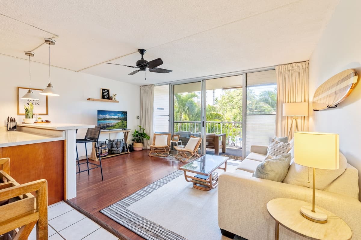Home in Kihei · ★4.64 · 1 bedroom · 2 beds · 1 bath - Photo 1
