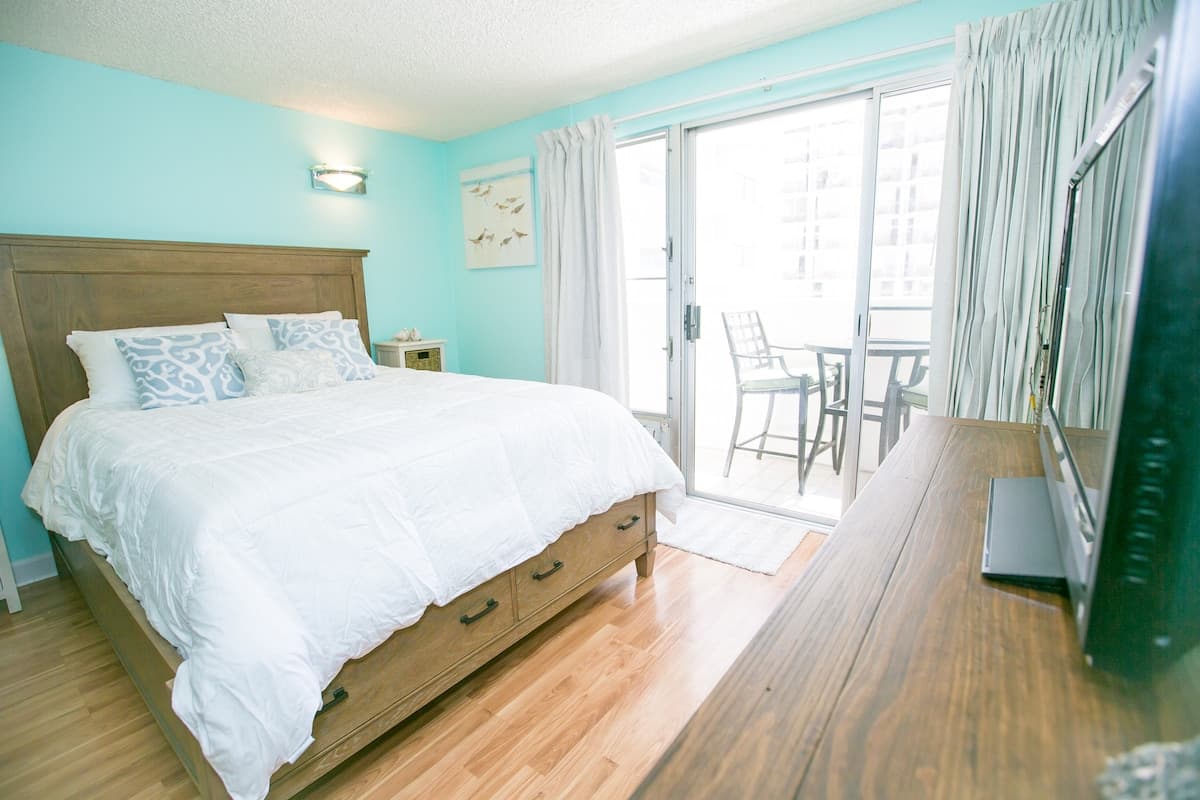 Kuhio Village Charming Waikiki Studio - Photo 1