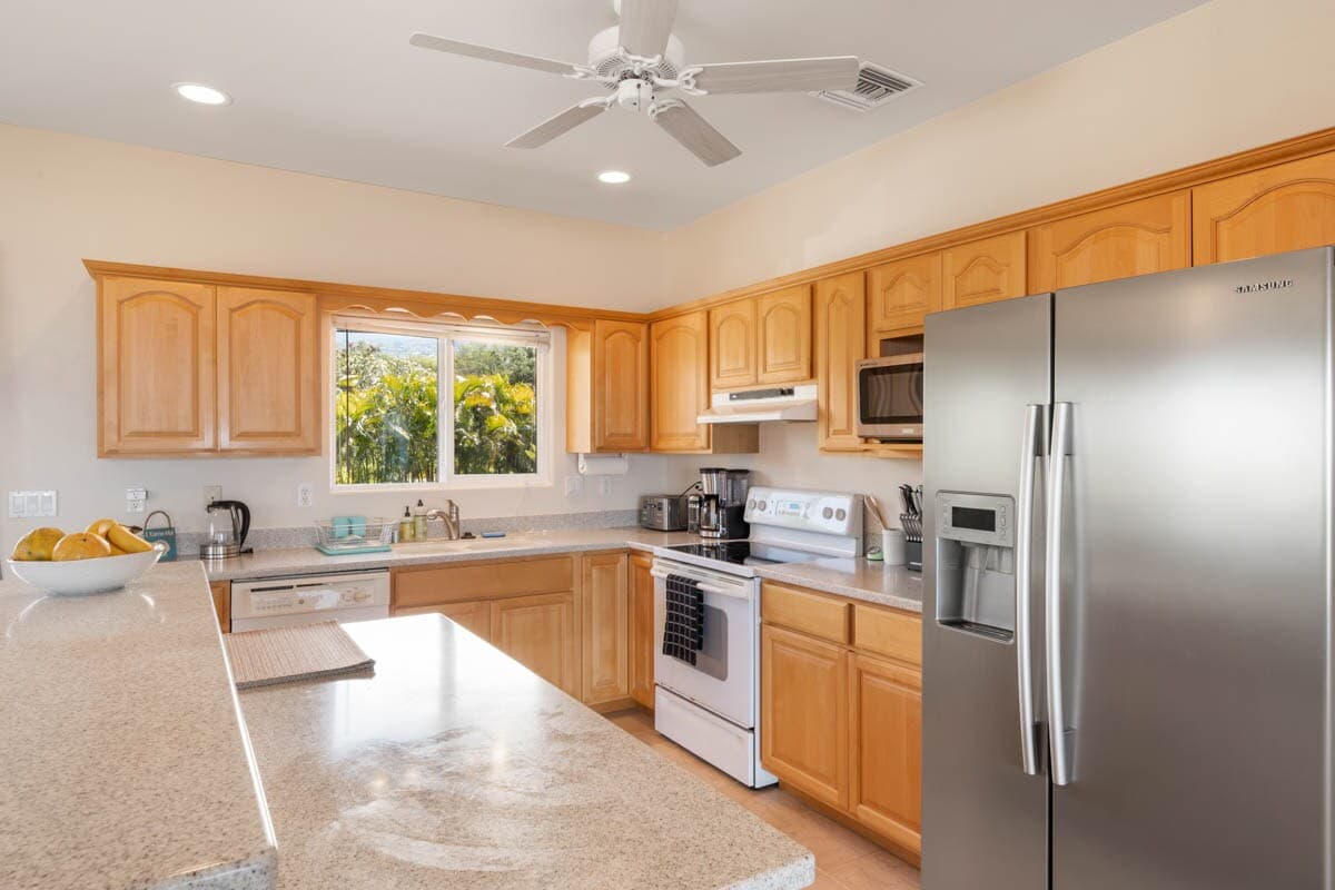 Home in Kailua-Kona · ★5.0 · 3 bedrooms · 4 beds · 2 baths - Photo 5