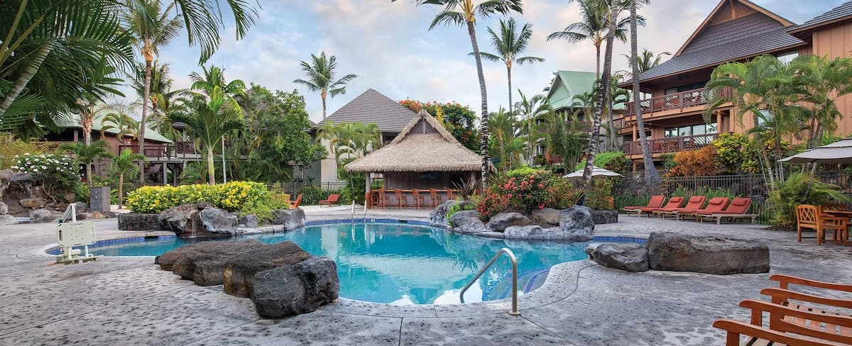 Kona Hawaiian 2BR w/Kitchen & W/D - Photo 1