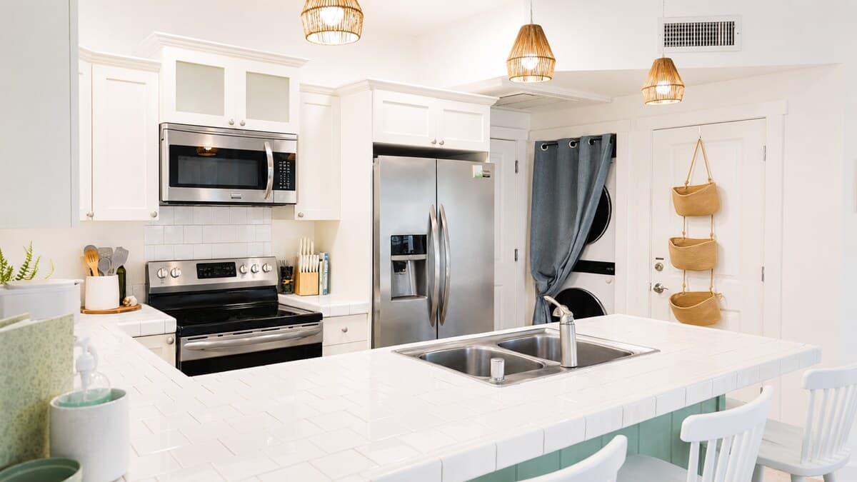Townhouse in Princeville · ★5.0 · 2 bedrooms · 3 beds · 2 baths - Photo 5