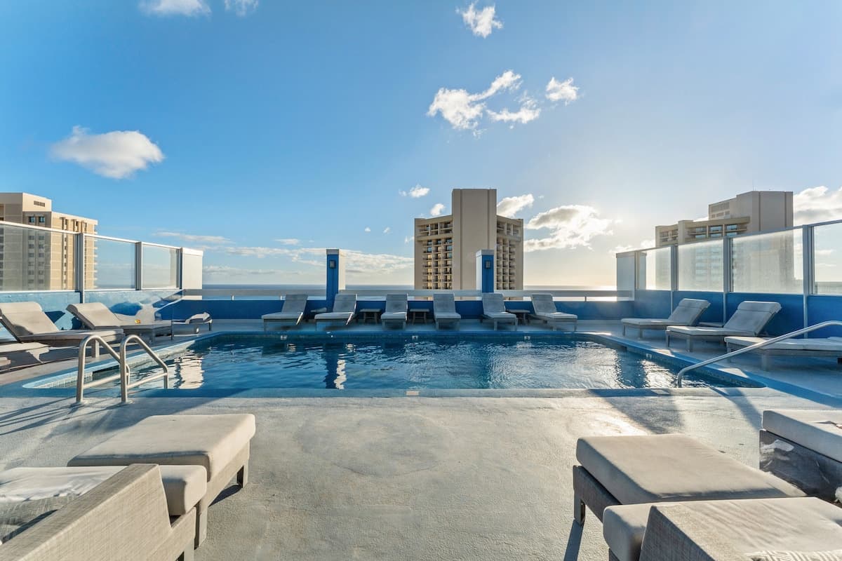 30FL-Fantastic Ocean View 2BR/2BTH-Waikiki Beach! - Photo 2