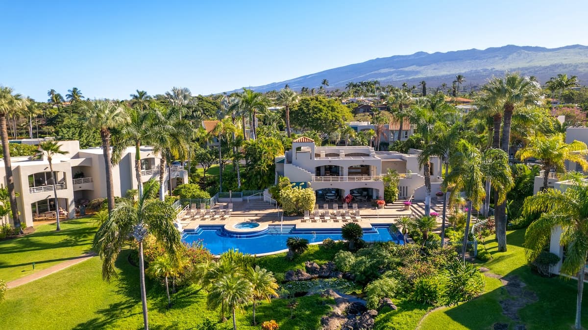 Condo in Wailea · ★5.0 · 1 bedroom · 2 beds · 2 private baths - Photo 2