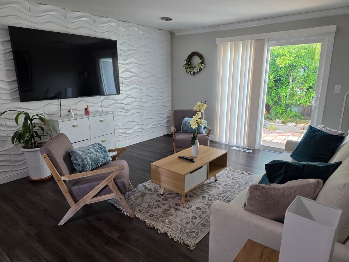 Spacious Blossom Valley Retreat for Groups - Photo 1