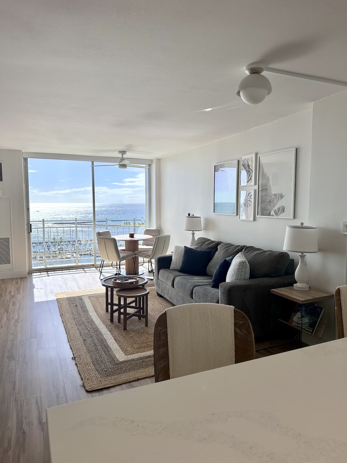 Condo in Honolulu · ★5.0 · 1 bedroom · 2 beds · 1 private bath - Photo 1