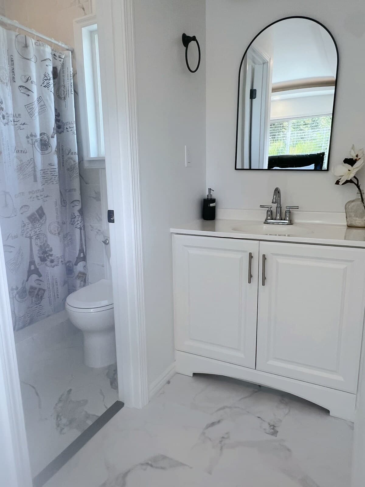 Home in Volcano · ★4.94 · Studio · 1 bed · 1 private bath - Photo 2