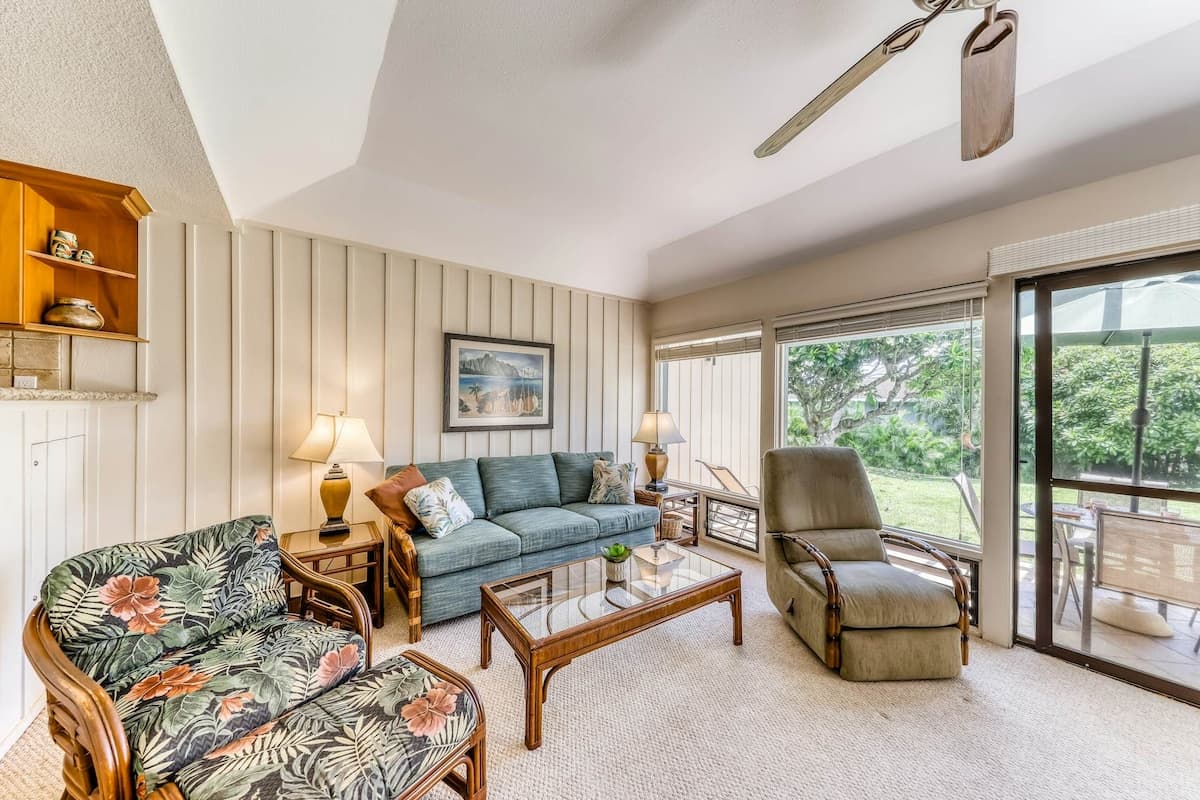 Cozy 1BR Near Beach | Patio | Pool | - Photo 5