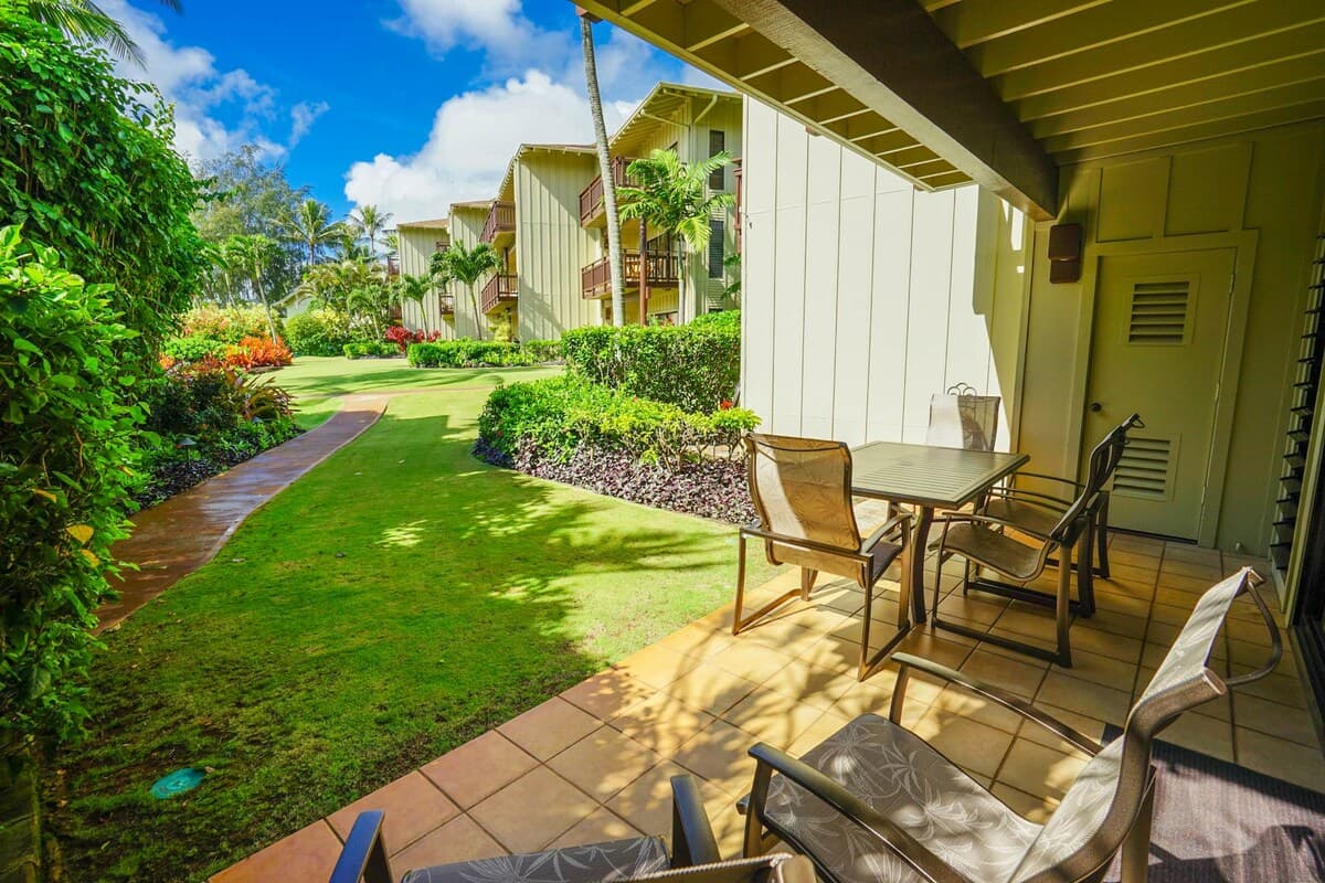 Condo in Kapaa · ★4.94 · 2 bedrooms · 3 beds · 2 private baths - Photo 5