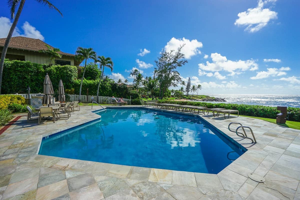 Condo in Kapaa · ★4.94 · 2 bedrooms · 3 beds · 2 private baths - Photo 4
