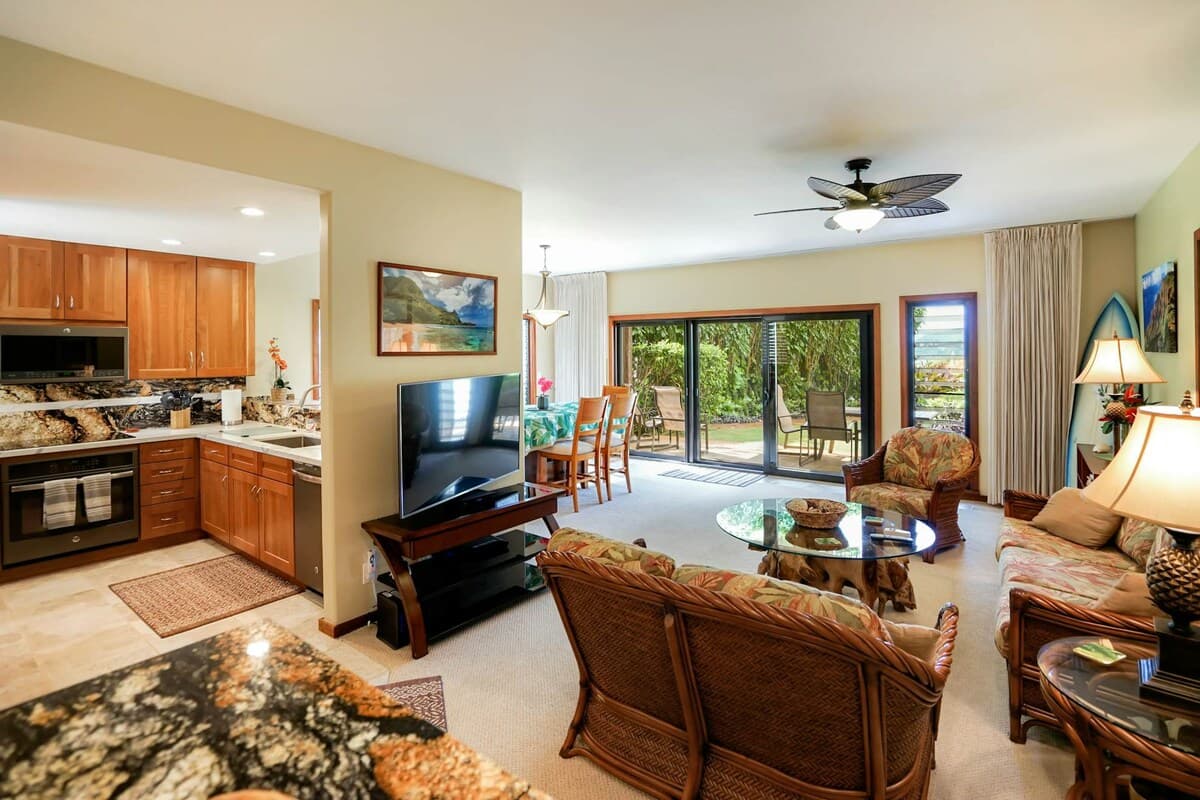 Condo in Kapaa · ★4.94 · 2 bedrooms · 3 beds · 2 private baths - Photo 3