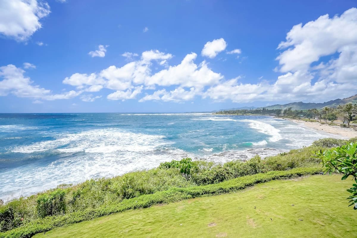 Coastal 1BR Oceanfront 2nd-Floor, Balcony - Photo 1