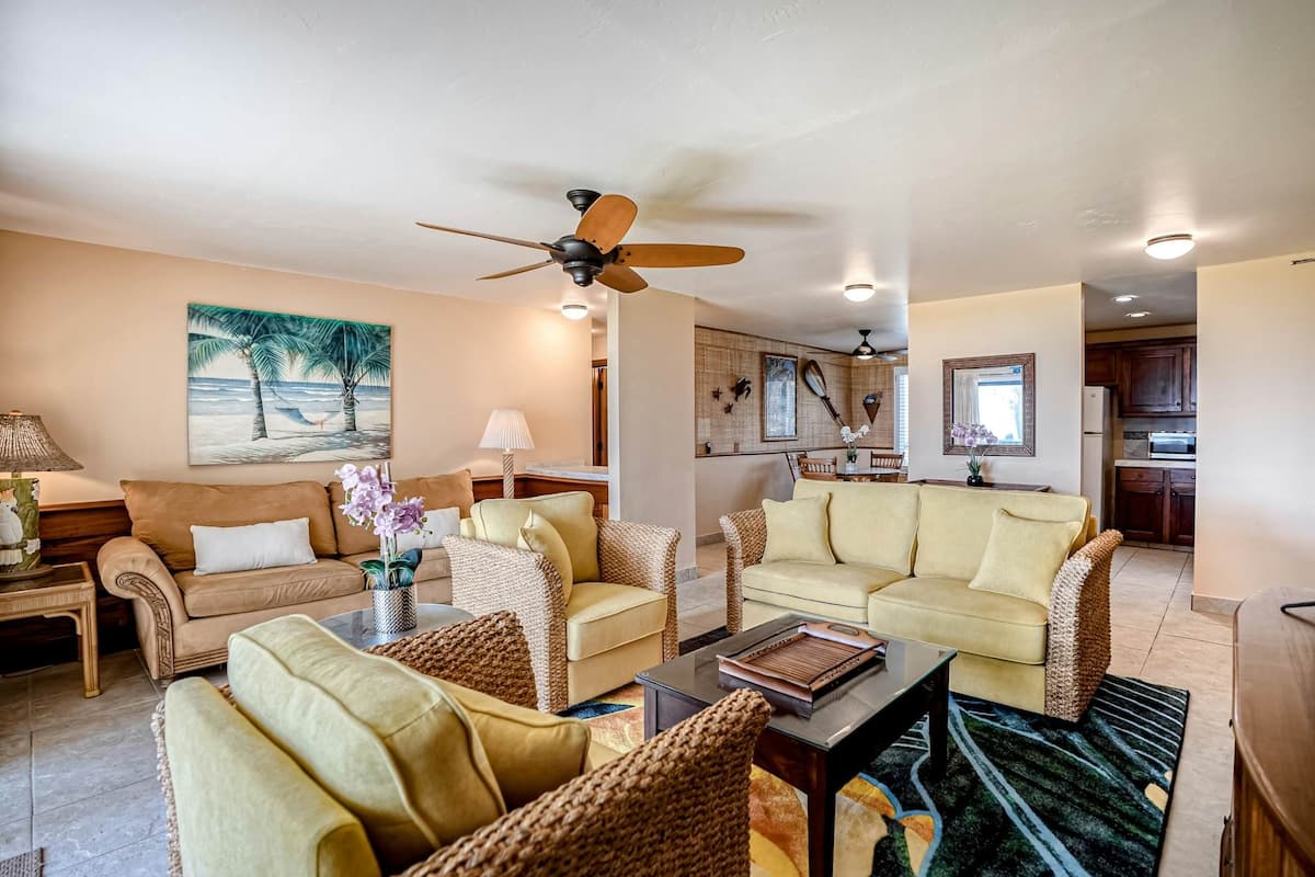 Condo in Kapaa · ★4.73 · 2 bedrooms · 3 beds · 2 private baths - Photo 5