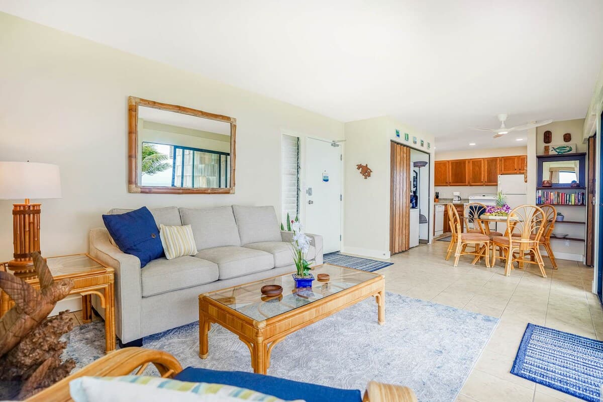 Condo in Princeville · ★4.88 · 1 bedroom · 2 beds · 1 private bath - Photo 5