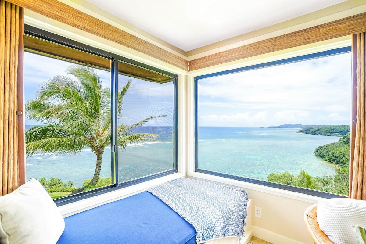 Condo in Princeville · ★4.88 · 1 bedroom · 2 beds · 1 private bath - Photo 2