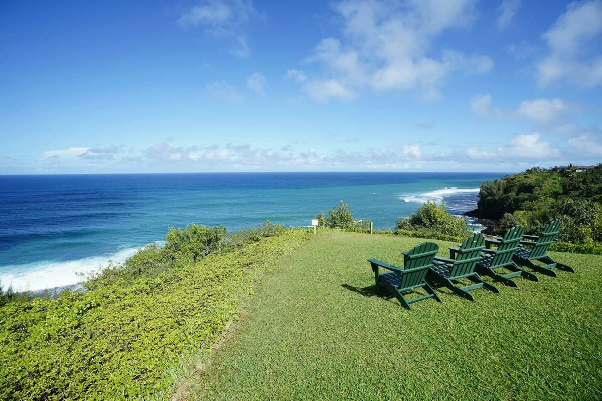 Condo in Princeville · ★4.64 · 1 bedroom · 2 beds · 2 private baths - Photo 2