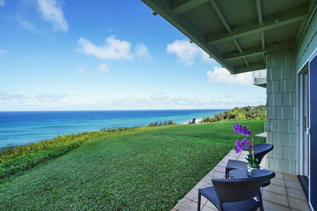 Condo in Princeville · ★4.64 · 1 bedroom · 2 beds · 2 private baths - Photo 1