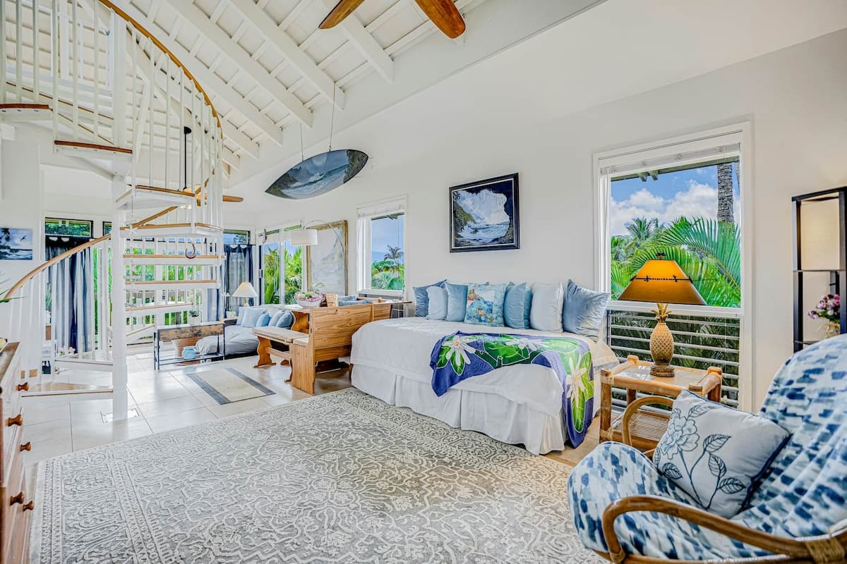 Home in Princeville · ★4.56 · Studio · 2 beds · 1 private bath - Photo 4