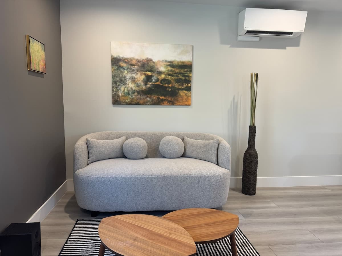 Pearl: one-bedroom in Downtown Palo Alto with AC - Photo 1