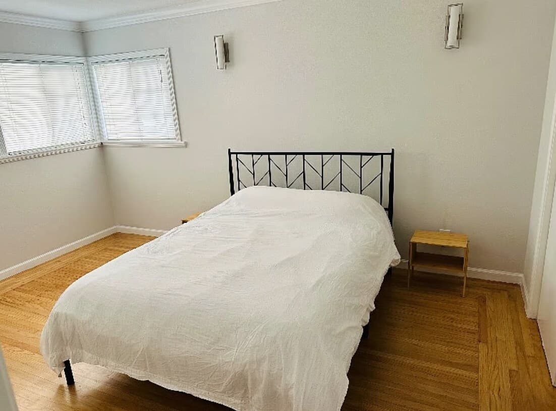 Clean 3BR Gem Near Freeway, Target & Parks - Photo 5