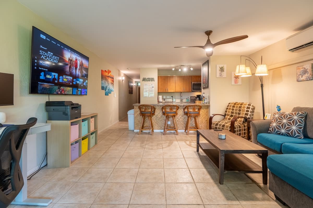 Condo in Kailua-Kona · ★4.95 · 1 bedroom · 2 beds · 1 bath - Photo 4