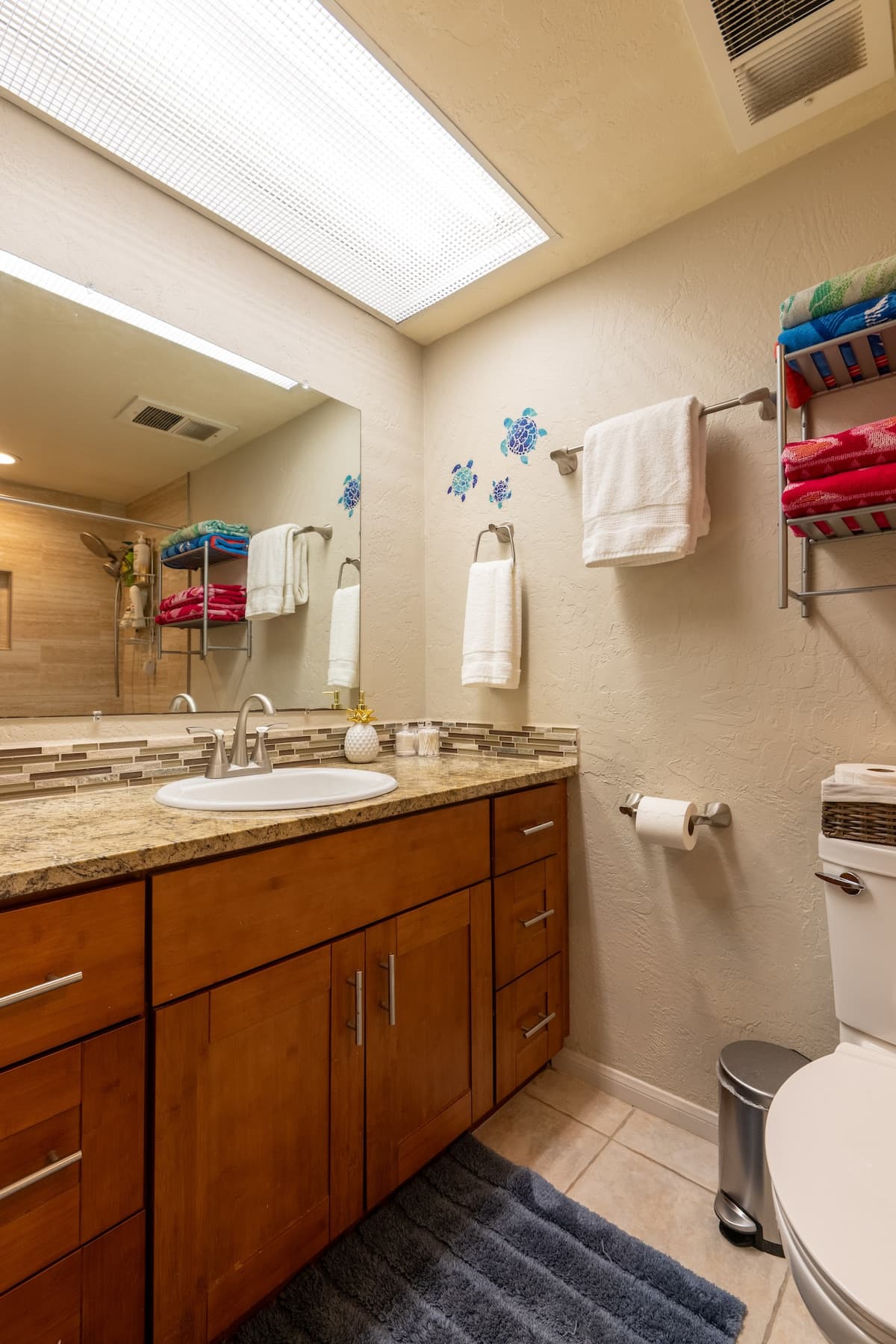 Condo in Kailua-Kona · ★4.95 · 1 bedroom · 2 beds · 1 bath - Photo 3