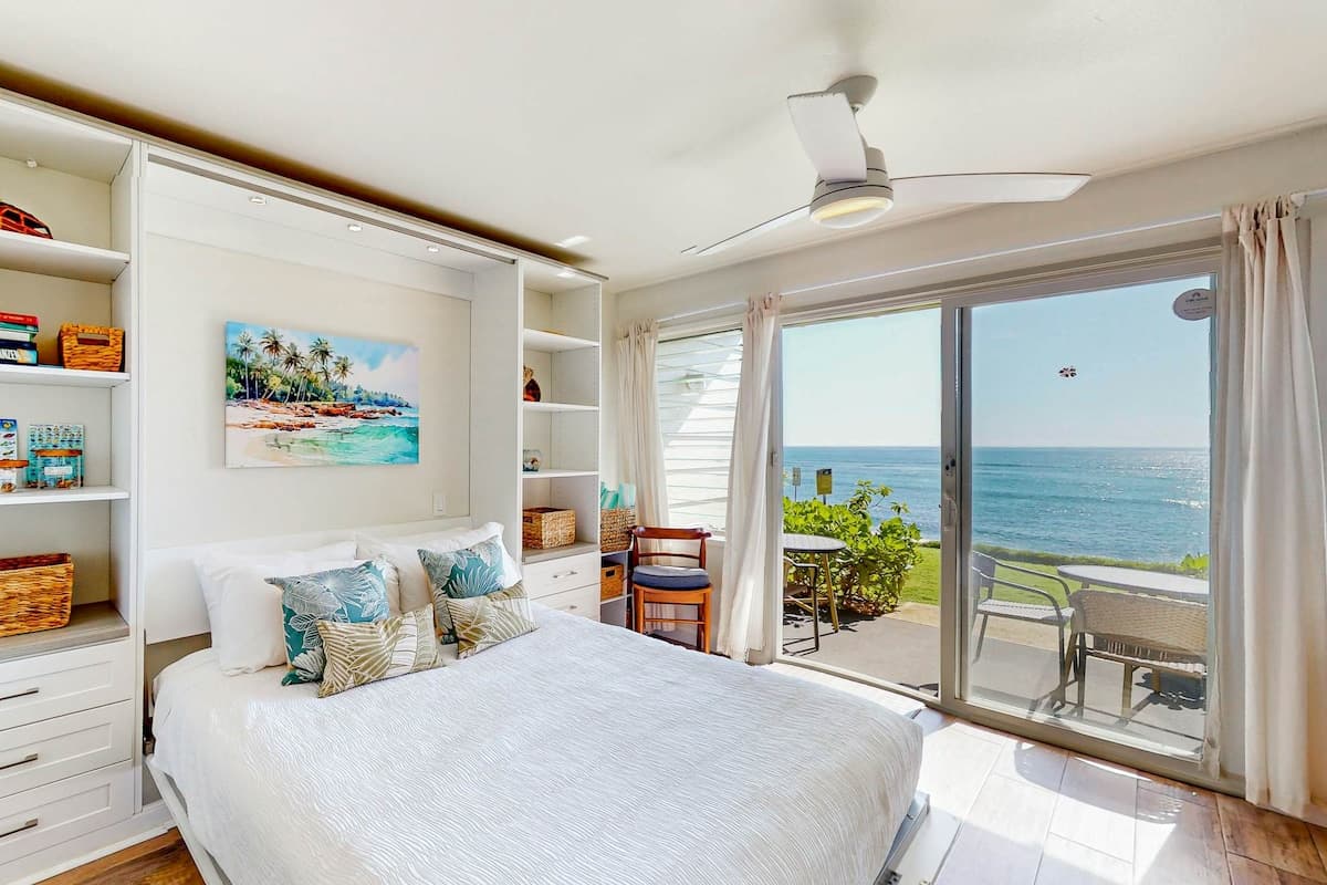 Condo in Kapaa · ★4.69 · Studio · 1 bed · 1 shared bath - Photo 2