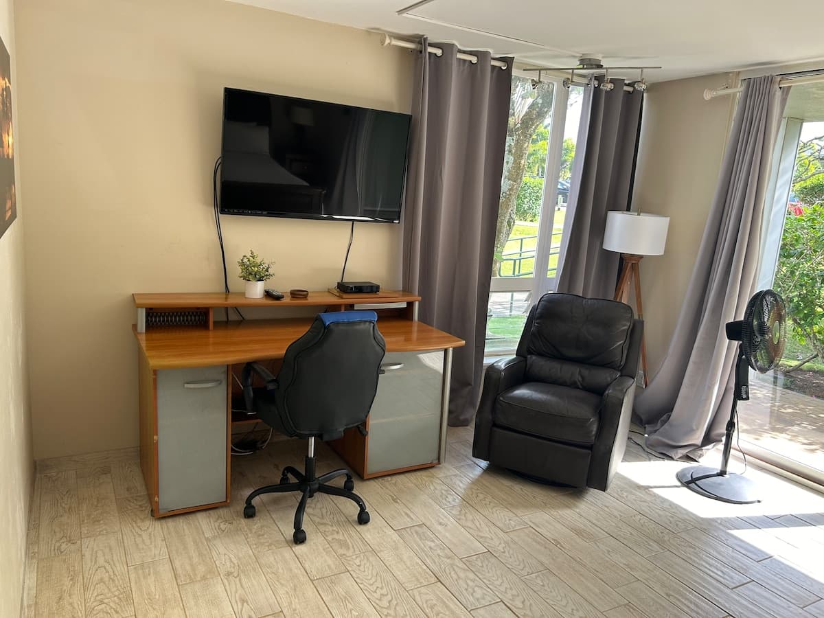 Condo in Princeville · ★4.84 · 1 bedroom · 1 bed · 2 baths - Photo 4