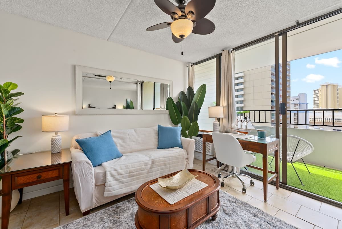 The Aina Apartment of Waikiki - Photo 1