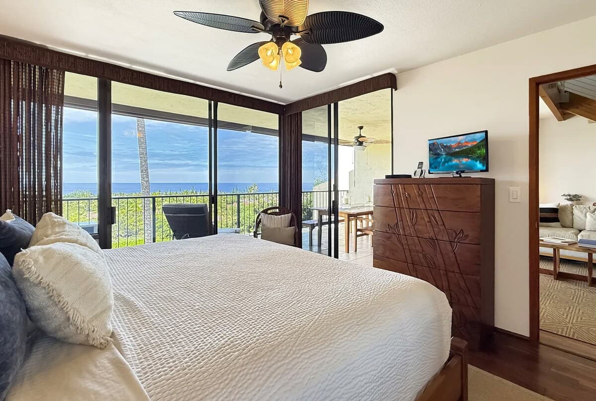 Modern Kona Condo with Loft - Photo 3