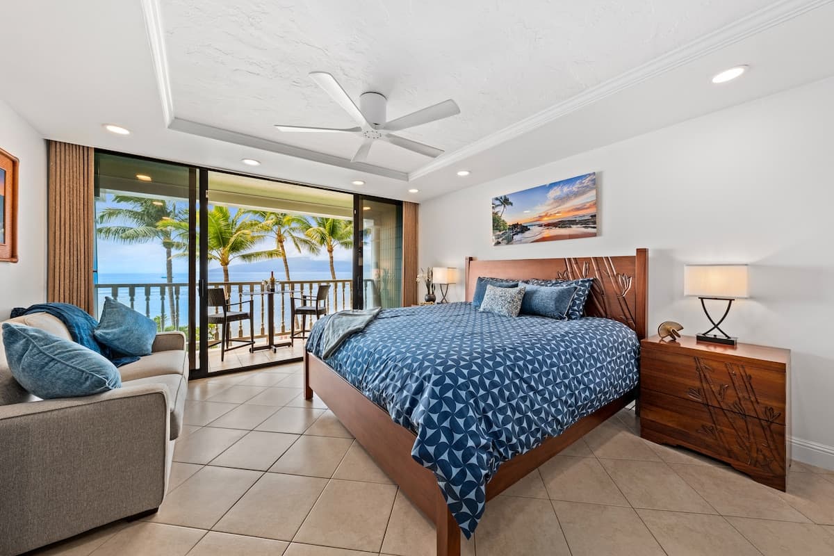 Home in Lahaina · ★5.0 · 1 bedroom · 1 bed · 1 bath - Photo 4