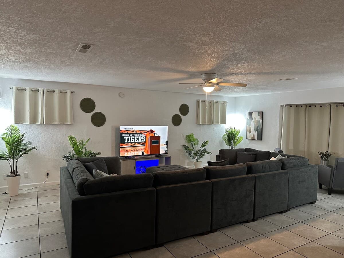 Gated Pool Home with BBQ & Bonus Room - Photo 2