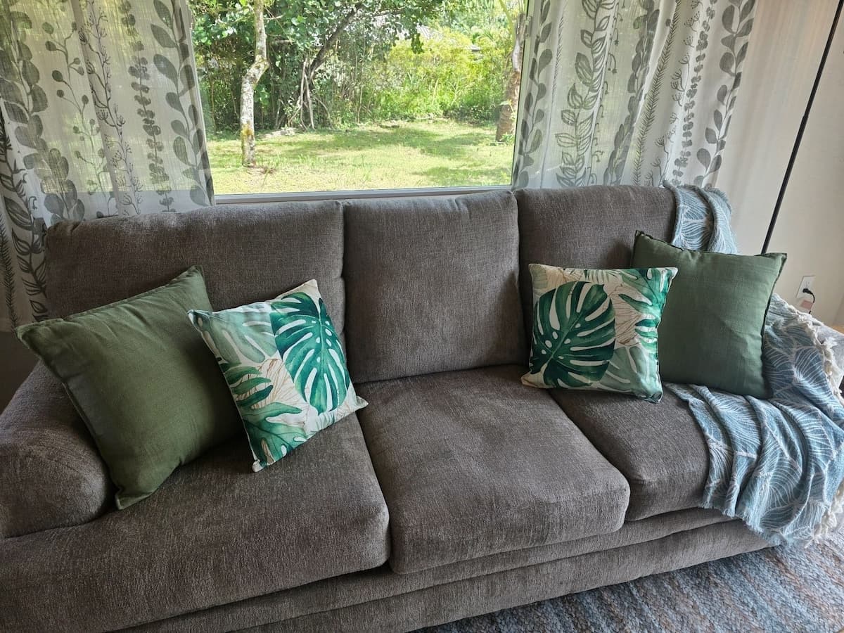 Home in Keaau · ★4.75 · 1 bedroom · 2 beds · 1 private bath - Photo 4