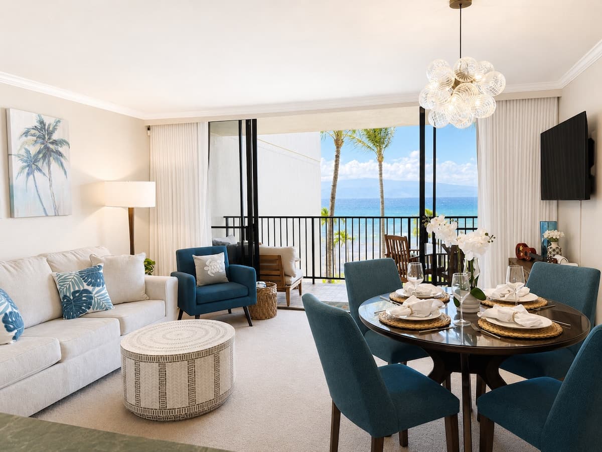 Condo in Lahaina · ★5.0 · 2 bedrooms · 4 beds · 2 baths - Photo 3