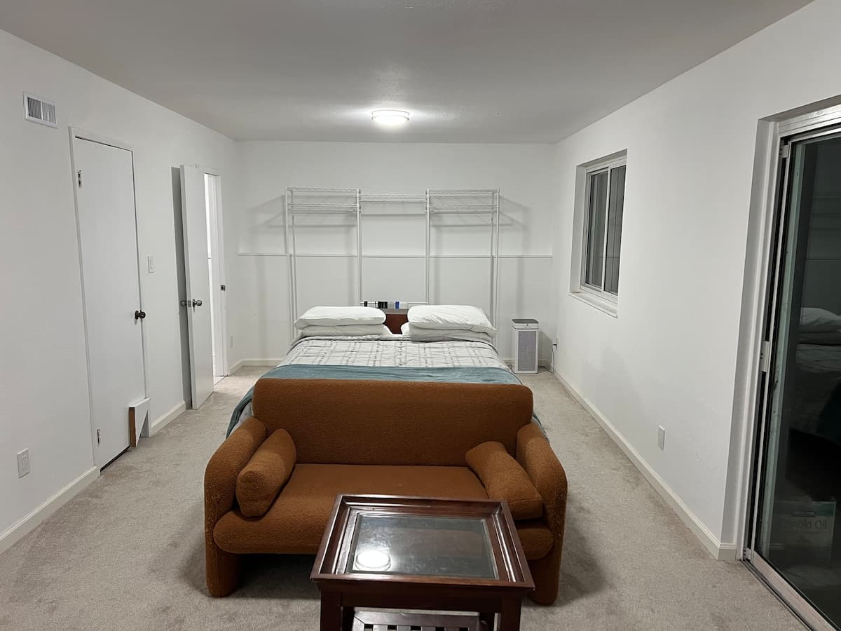 Bay View Retreat with Large Backyard & Fire Pit - Photo 5