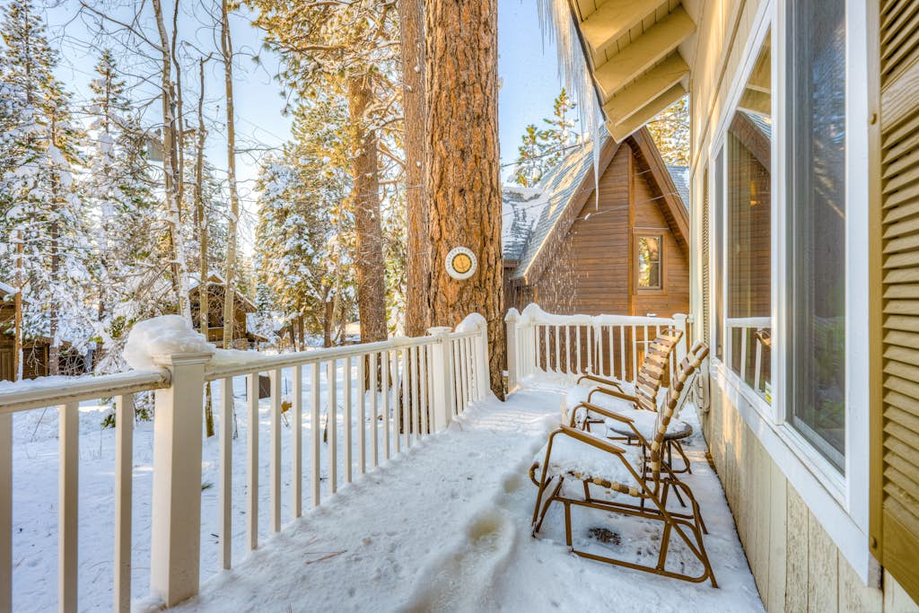 Home in Incline Village · ★4.62 · 3 bedrooms · 4 beds · 2 private baths - Photo 2
