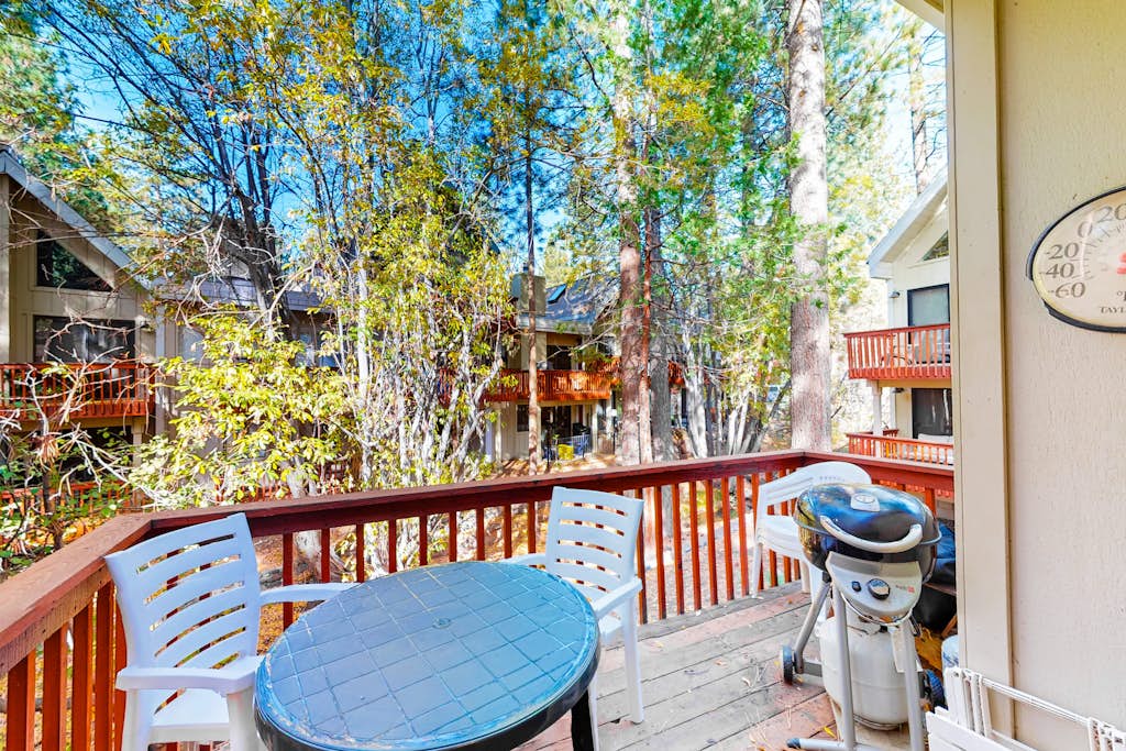 Condo in Incline Village · ★4.22 · 3 bedrooms · 4 beds · 2 private baths - Photo 5