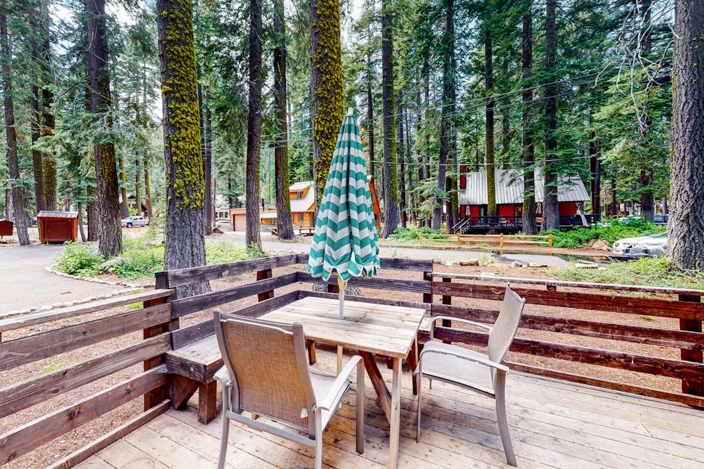 Tahoe Pines Cabin Deck, Fireplace, Walk to Beach - Photo 5