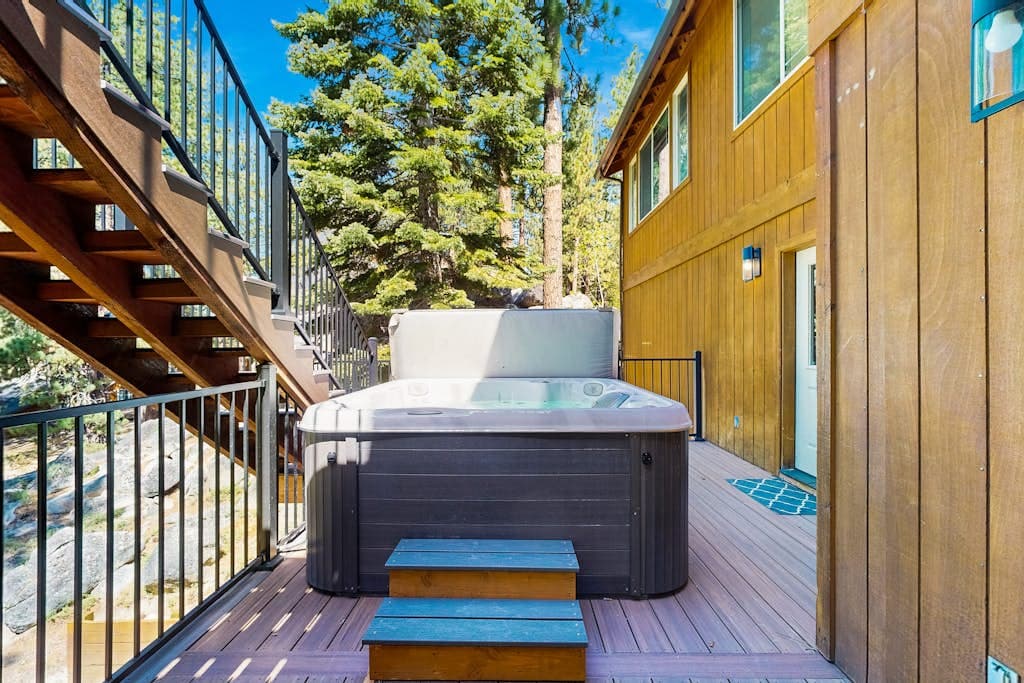 Secluded Hot Tub Home on Forest Land, Near Trails - Photo 4