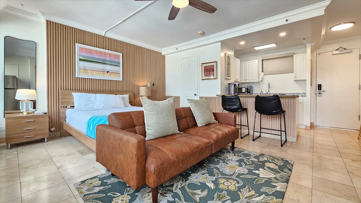 WG 521 | Oahu Island GetAway for 3 w/ Kitchen & AC - Photo 1