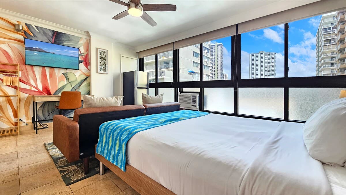 WG 521 | Oahu Island GetAway for 3 w/ Kitchen & AC - Photo 2