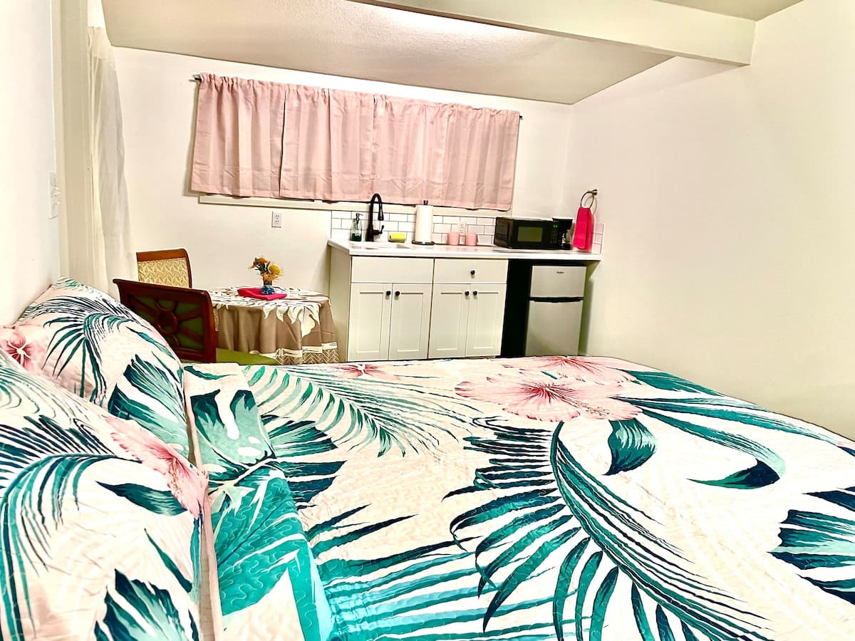 Hotel in Naalehu · ★5.0 · 1 bedroom · 1 bed · 1 private bath - Photo 4
