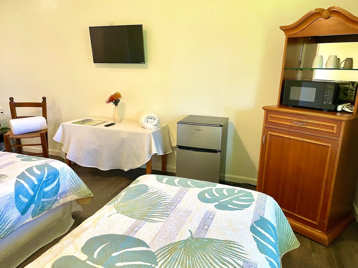 Hotel in Naalehu · ★4.75 · 1 bedroom · 2 beds · 1 private bath - Photo 3