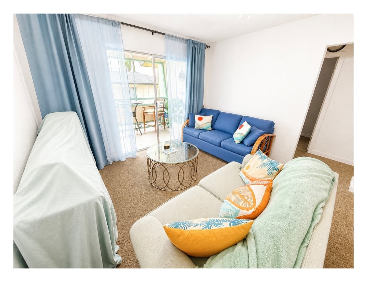 Condo in Kailua-Kona · ★5.0 · 1 bedroom · 1 bed · 1 shared bath - Photo 2