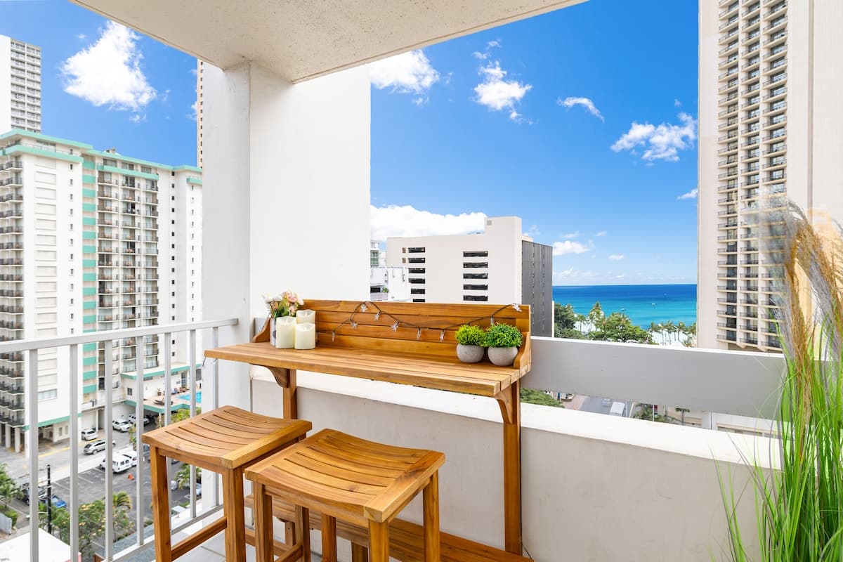 12th Floor Ocean View - 5 min to Waikiki Beach - Photo 1