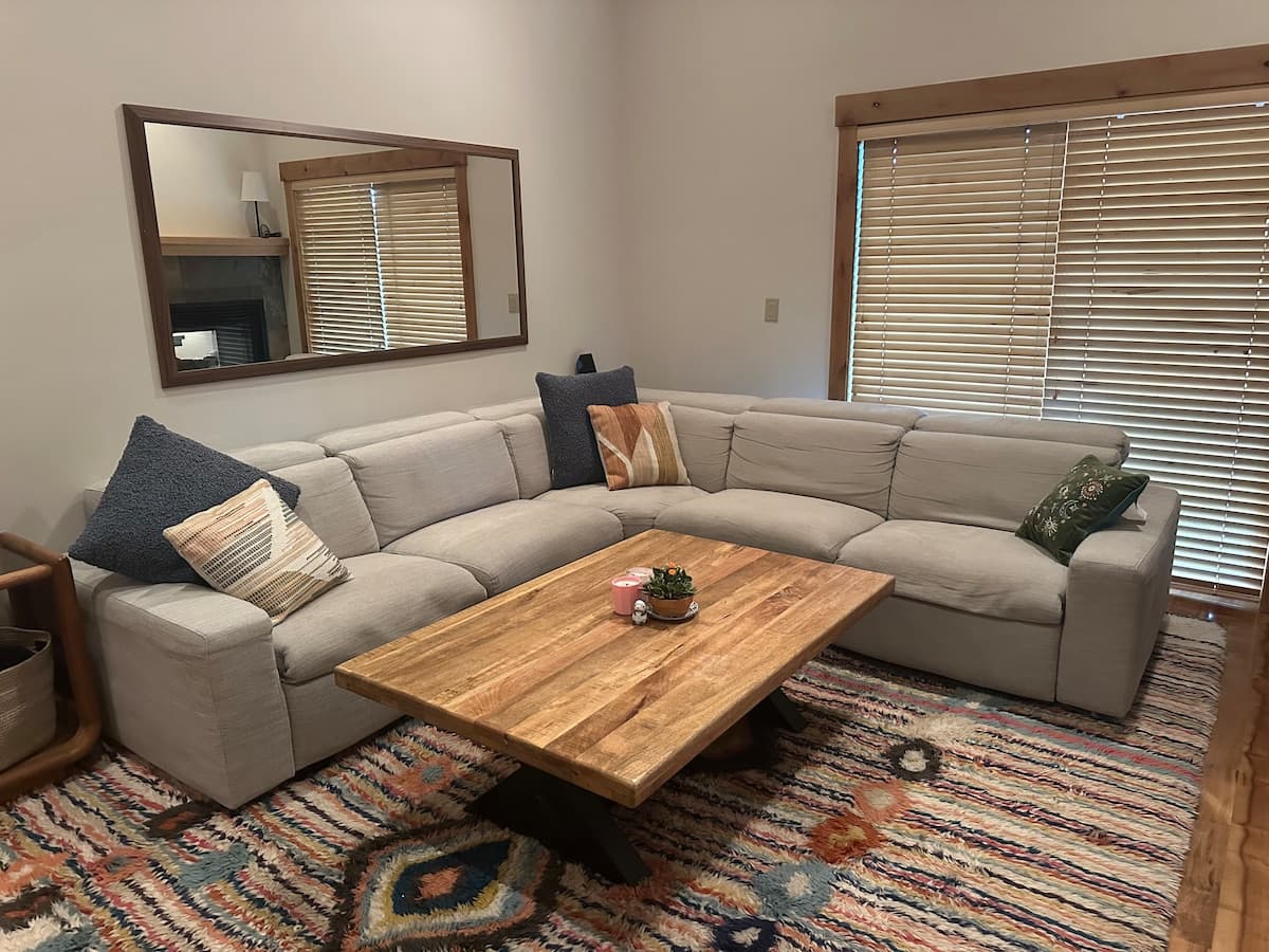 Stylish 2-Story Townhome Walk to Downtown Truckee - Photo 2