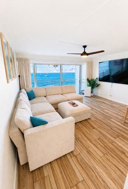 Condo in Lahaina · ★5.0 · 1 bedroom · 2 beds · 1 bath - Photo 3