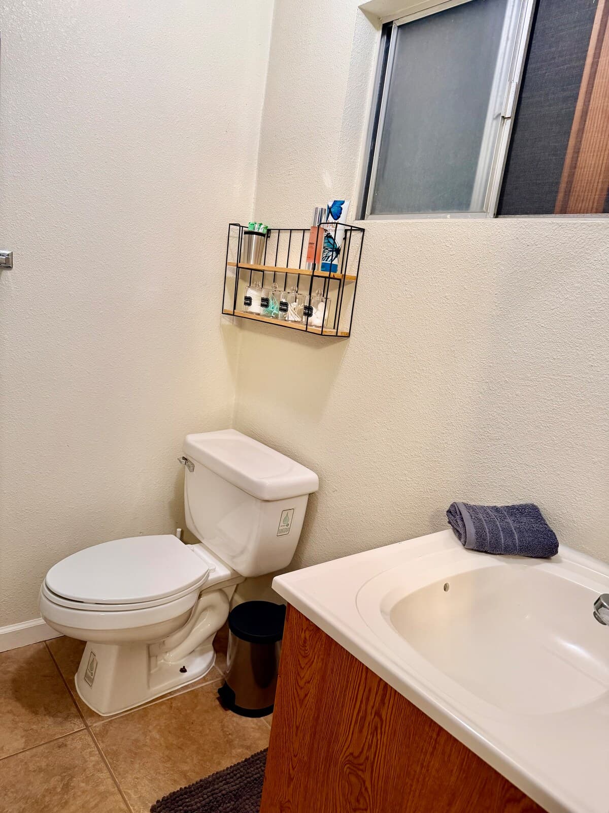 Cozy Studio with Private Entrance & Patio - Photo 3