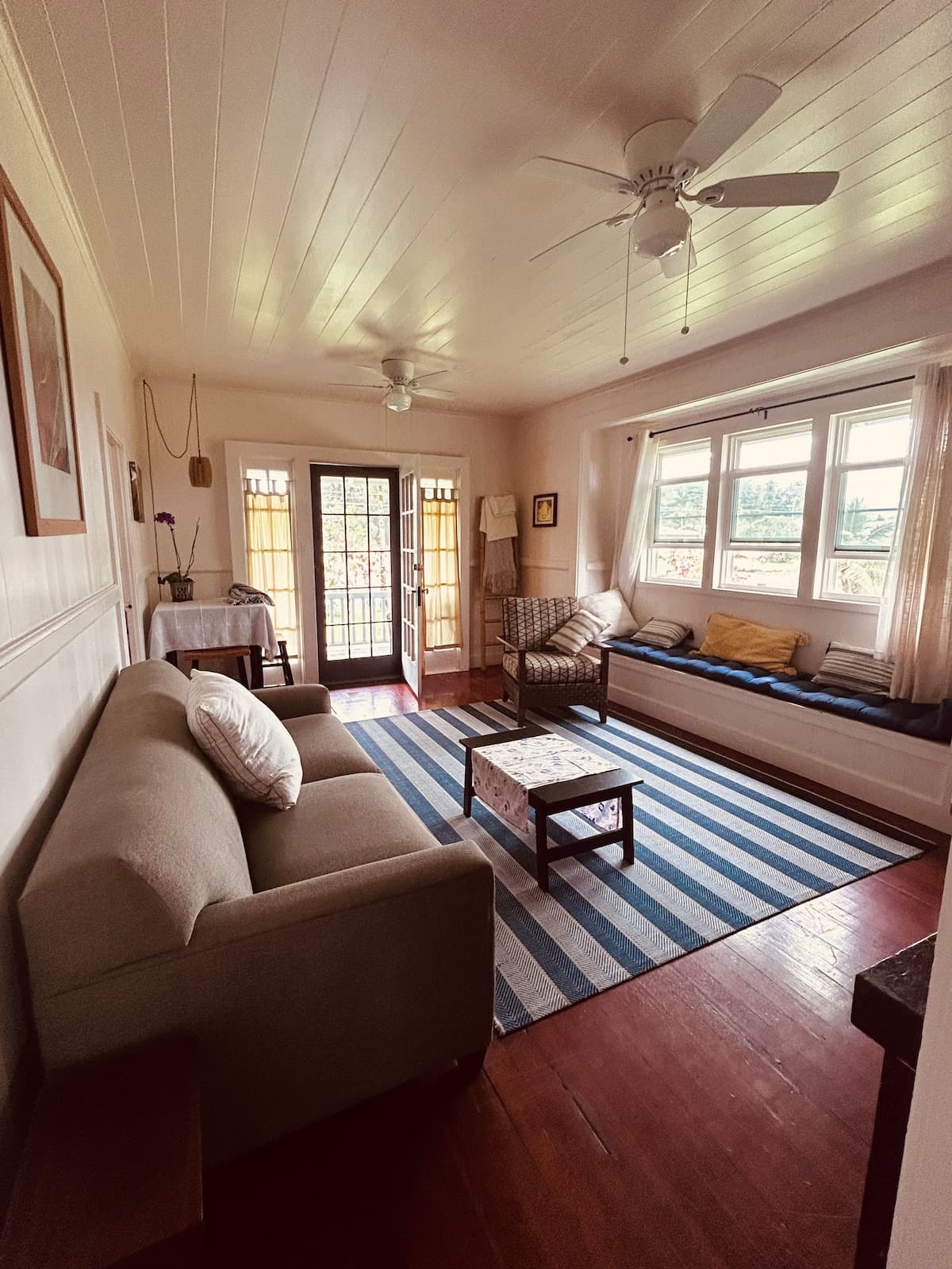 Home in Hilo · ★4.9 · 2 bedrooms · 3 beds · 1.5 private baths - Photo 1